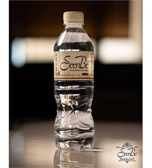 آب معدنی نیم لیتری معادل دو لیوان آب